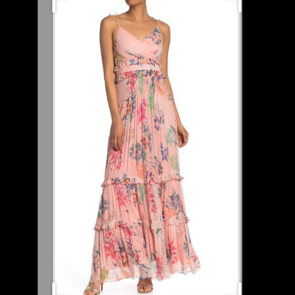 Nicole Miller Collection  Maxi dress peach pleated tiered ruffled size 2